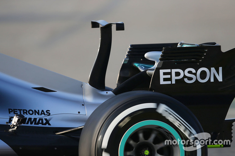 Mercedes AMG F1 W08 winglet on engine cover