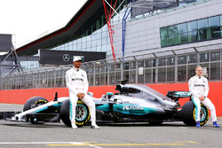 (L to R): Lewis Hamilton, Mercedes AMG F1 with team mate Valtteri Bottas, Mercedes AMG F1 and the Me