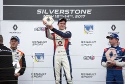 Podio: il vincitore della gara Will Palmer, R-ace GP, il secondo classificato Henrique Chaves, AVF by Adrian Valles, il terzo classificato Robert Shwartzman, Josef Kaufmann Racing