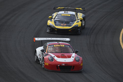 #58 Wright Motorsports Porsche 911 GT3 R: Patrick Long, #9 K-Pax Racing McLaren 650S GT3: Alvaro Parente