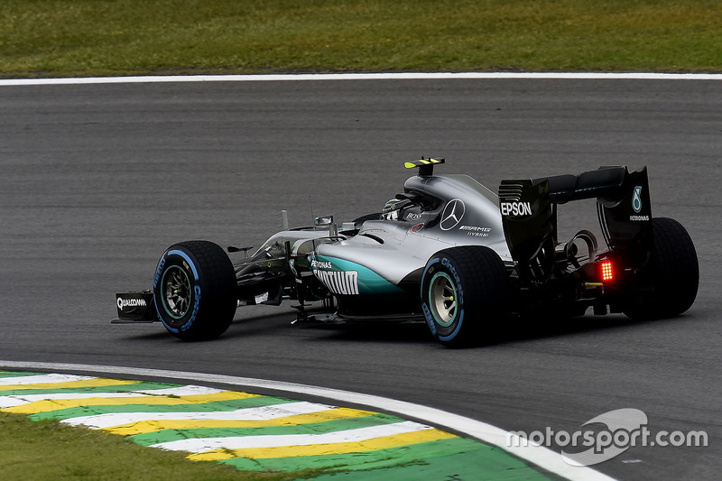 2. Nico Rosberg, Mercedes AMG F1 W07 Hybrid