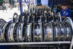 Rines esperan sus llantas Michelin
