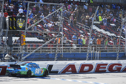Winner Aric Almirola, Biagi-DenBeste Racing Ford