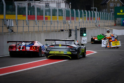 #97 Aston Martin Racing, Aston Martin Vantage: Darren Turner, Jonathan Adam, Daniel Serra; #66 Ford