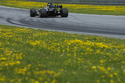 Romain Grosjean, Haas F1 Team VF-17