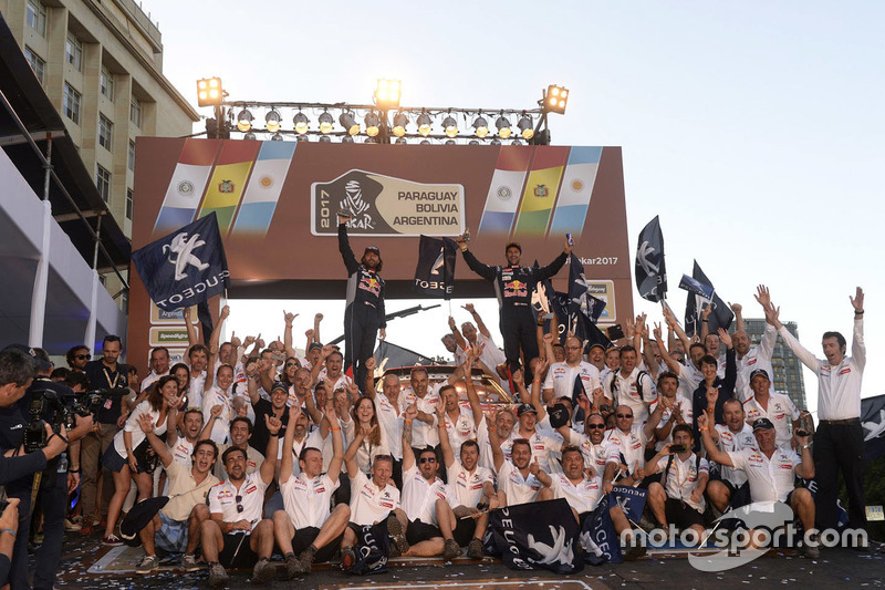 Cyril Despres, David Castera, Peugeot Sport celebrate with the team