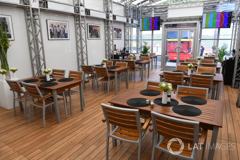 F1 Experiences, motorhome e hospitality