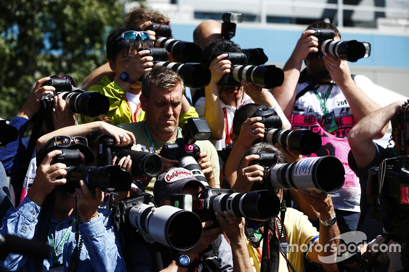Fotografen in Lauerstellung