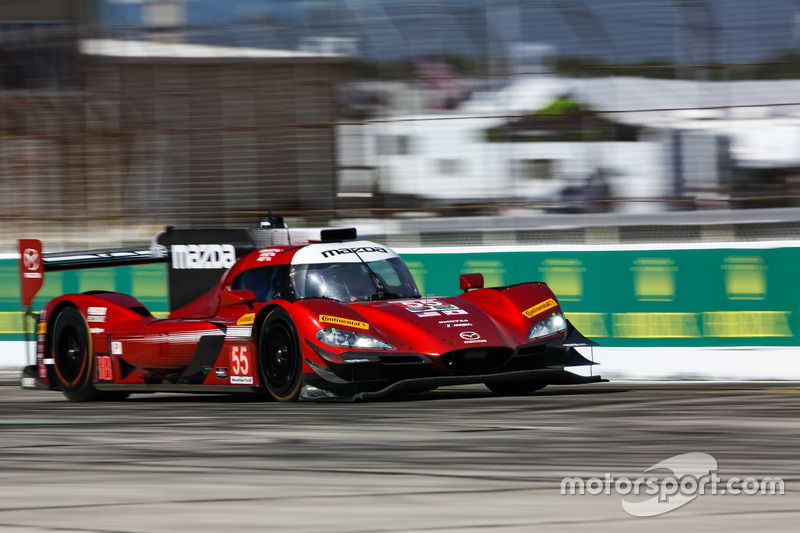 #55 Mazda Motorsports Mazda DPi: Jonathan Bomarito, Tristan Nunez, Spencer Pigot