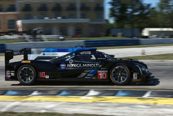 #10 Wayne Taylor Racing, Cadillac DPi: Ricky Taylor, Jordan Taylor, Alex Lynn