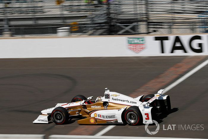 Helio Castroneves teve que se contentar com o segundo lugar.