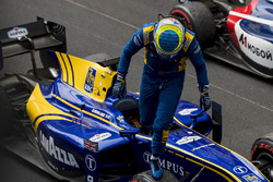Race winner Oliver Rowland, DAMS
