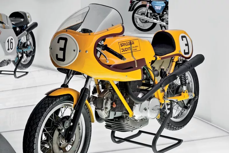 Motos anciennes Ducati
