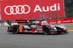 #8 Audi Sport Team Joest Audi R18 e-tron quattro: Lucas di Grassi, Loic Duval, Oliver Jarvis