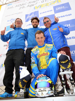 Freude beim Gold Kart Racing Team mit Davide Fore