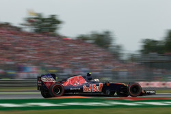 Carlos Sainz Jr., Scuderia Toro Rosso STR11