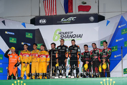 Podium LMP2: ganadores #26 G-Drive Racing Oreca 05 Nissan: Roman Rusinov, Alex Brundle, Will Stevens