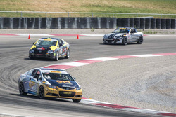 #38 Honda Civic Si: Samantha Tan