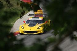 #3 Corvette Racing Chevrolet Corvette C7.R: Antonio Garcia, Jan Magnussen