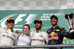 1st place Lewis Hamilton, Mercedes AMG F1, 2nd place Nico Rosberg, Mercedes AMG F1 and 3rd place Daniel Ricciardo, Red Bull Racing