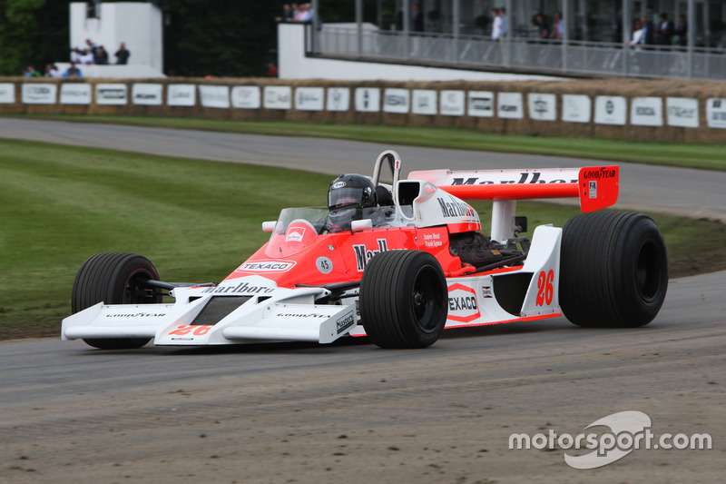 McLaren Cosworth M23