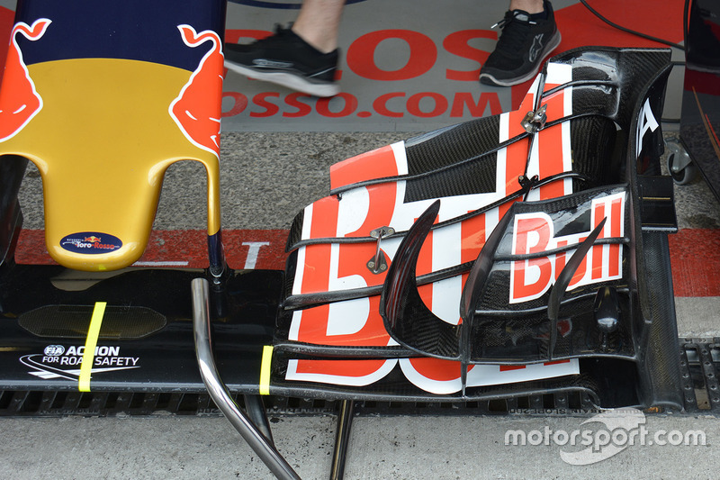 Red Bull Racing RB12 front wing detail