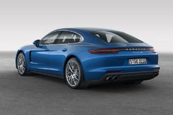 Nuova Porsche Panamera