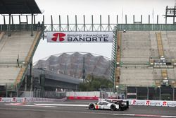 #1 Porsche Team Porsche 919 Hybrid: Timo Bernhard, Mark Webber, Brendon Hartley