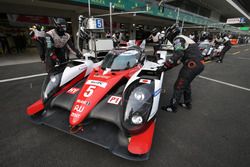 #5 Toyota Racing Toyota TS050 Hybrid: Sébastien Buemi, Kazuki Nakajima