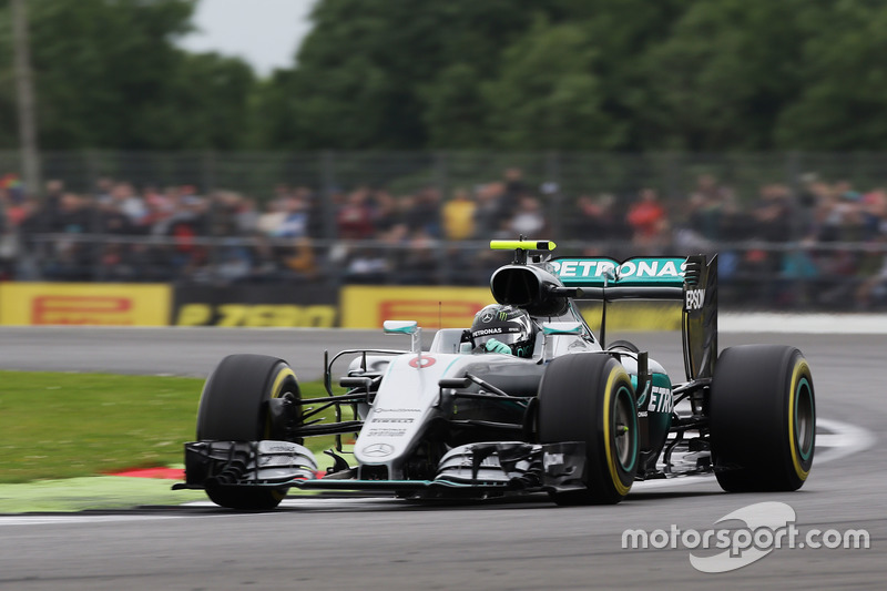 2: Nico Rosberg, Mercedes AMG F1 W07 Hybrid