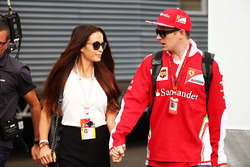 Kimi Raikkonen, Ferrari con la moglie Minttu Virtanen