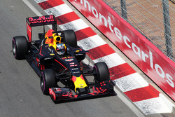 Daniel Ricciardo, Red Bull Racing RB12