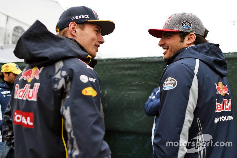 Max Verstappen, Red Bull Racing con Carlos Sainz Jr., Scuderia Toro Rosso