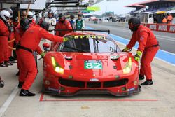 #82 Risi Competizione, Ferrari 488 GTE: Giancarlo Fisichella, Toni Vilander, Matteo Malucelli