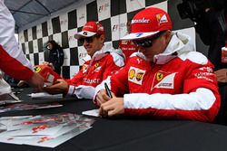 Sebastian Vettel, Ferrari, Kimi Raikkonen, Ferrari signs autographs for the fans