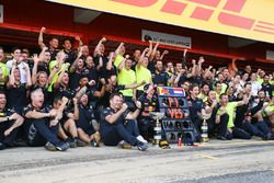 Race winner Max Verstappen, Red Bull Racing celebrates with the team