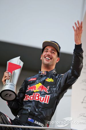 Race winner Daniel Ricciardo, Red Bull Racing celebrates on the podium