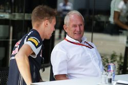 (L to R): Daniil Kvyat, Scuderia Toro Rosso with Dr Helmut Marko, Red Bull Motorsport Consultant