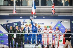 Podium LMP2: winnaars Gustavo Menezes, Nicolas Lapierre, Stéphane Richelmi, Signatech, tweede Matthe