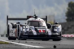 #1 Porsche Team Porsche 919 Hybrid: Timo Bernhard, Mark Webber, Brendon Hartley