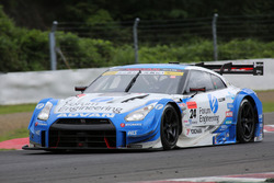 #24 フォーラムエンジニアリング ADVAN GT-R
