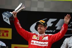 Podio: secondo posto Sebastian Vettel, Ferrari