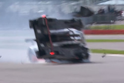 Brendon Hartley quase capota e abandona as 6 Horas de Silverstone