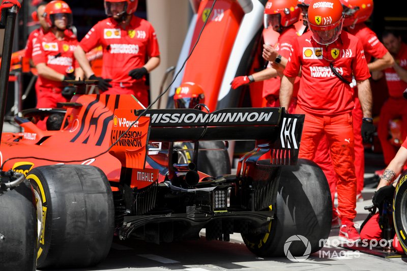 Ferrari pit ekibi