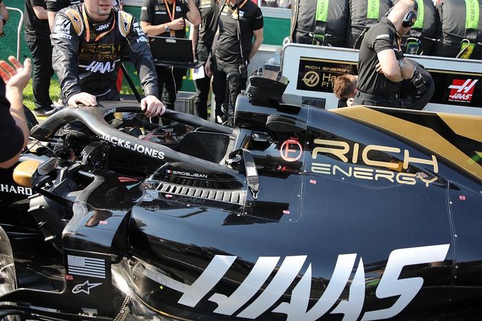 Detalle de la cabina del Haas F1 Team VF-19