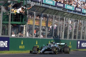 Winnaar Valtteri Bottas, Mercedes AMG W10