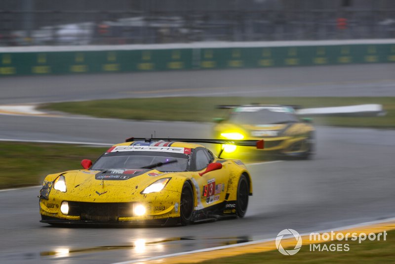 #3 Corvette Racing Corvette C7.R, GTLM: Ян Магнуссен, Антоніо Гарсія, Майк Рокенфеллер