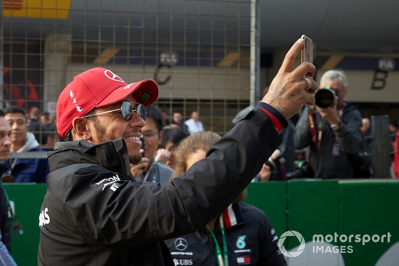 Lewis Hamilton, Mercedes AMG F1, takes a selfie
