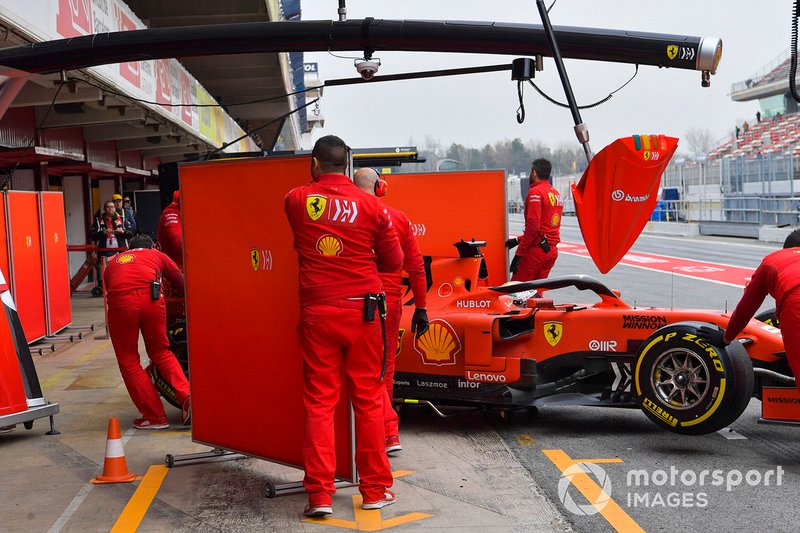 Sebastian Vettel, Ferrari SF90, makes a pit stop