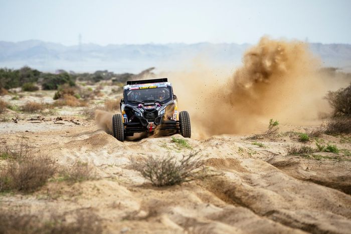 #300 Red Bull Can-AM Factory Racing Can-AM: Contardo Francisco Lopez, Juan Pablo Latrach Vinagre